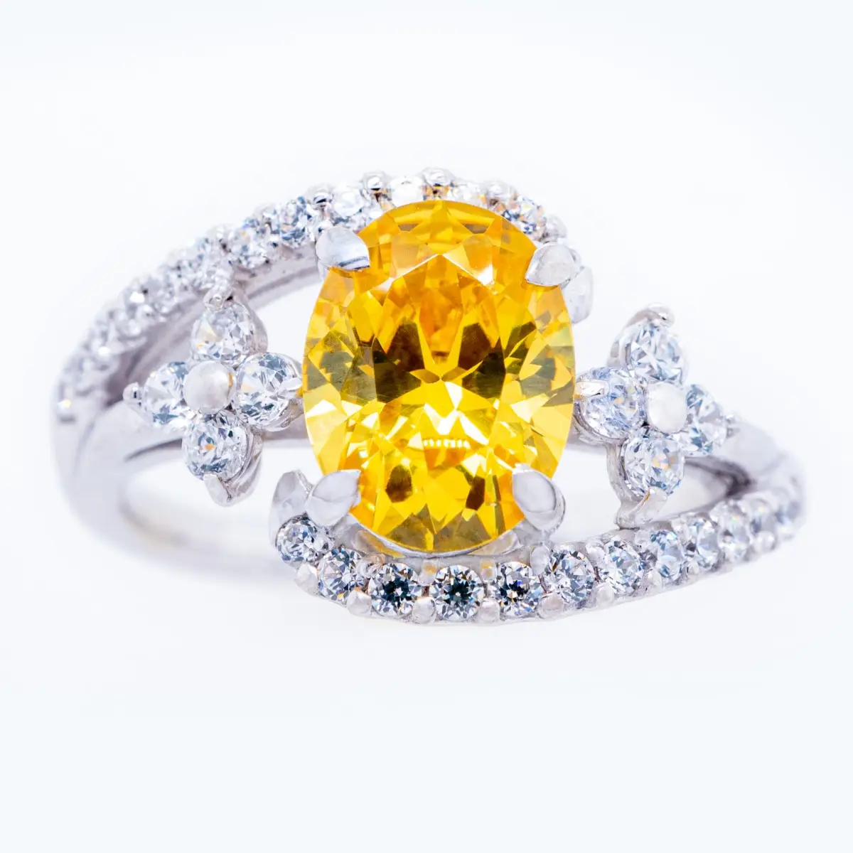 Shiny 925 Sterling Silver Gemstone Yellow Color Crystal Cubic Zirconia Engagement Rings Jewelry For Women Wholesale