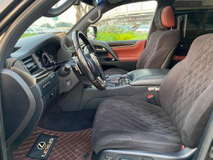 2017 Lexus LX 570 Turbo AWD utilisé avec intérieur en cuir léger R18 pneus ACC régulateur de vitesse automatique conduite à gauche - Product Image 6