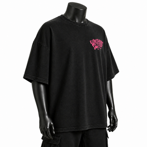 Camiseta Oversize Negra Personalizada de Algodón para Hombre, Estilo Urbano, con Estampado Gráfico Audaz, Ajuste Holgado y Hombros Caídos, Venta al por Mayor OEM - Product Image 4