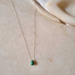 Colgante de Turquesa Azul Natural Tallado en Forma de Gota, Plata de Ley 925 Chapada en Oro, Amuleto de Piedra Preciosa Hecho a Mano, Joyería de Moda al por Mayor - Product Image 2