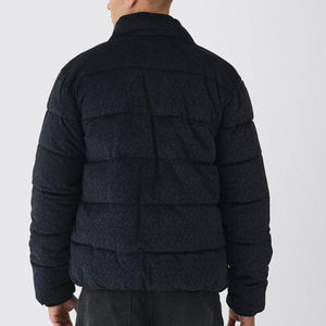 Veste matelassée oversize unisexe de qualité supérieure, fermeture éclair, hiver, personnalisée, matelassée, imperméable, respirante, de haute qualité, à capuche - Product Image 3