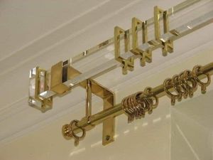Soporte de cortina acrílica de grado comercial con cuerpo transparente fuerte adecuado para uso interior de hoteles y oficinas - Product Image 3