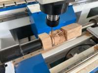 Routeur CNC innovant 1325 avec 4ème axe rotatif pour gravure 2D 3D, routeur CNC avec outils de tournage pour armoires et pieds de table