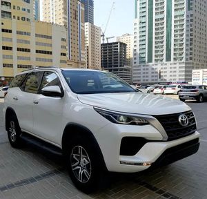 Toyota Fortuner EXR SUV 2021, nuevo/usado, transmisión automática, 7 plazas - Product Image 2