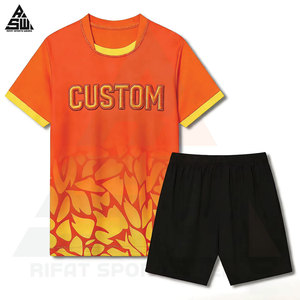 Ensemble Maillot de Football Imprimé par Transfert Thermique Tendance, Respirant et Séchage Rapide, 100% Polyester, Personnalisable pour Homme - Product Image 1