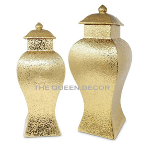 Jarrón de decoración del hogar azul y blanco de lujo en relieve para tapa de flores que incluye estilo de tarro de jengibre de cerámica - Product Image 4