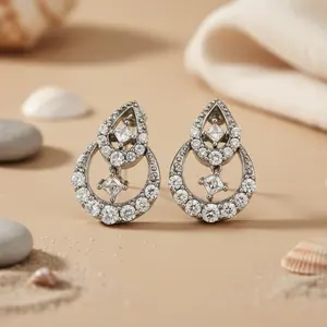 Boucles d'oreilles en forme de larme pour femmes avec zircone cubique argentée, style pendante - Product Image 2