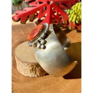 Emer Thompson Spiny Oyster & Sterling Silver Fashion Cuff Bracelet - Product Image 4