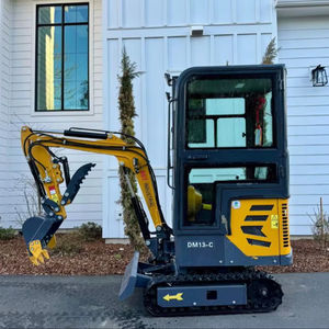 ENVÍO GRATUITO Excavadora Hidráulica AGT DM13C 13.5HP con Cuchilla de Retroexcavación de 37 Pulgadas, Cucharón/Dientes de 16 Pulgadas, Totalmente Climatizada, Ventilador, EPA, CE, Conexión Auxiliar y Plomería - Product Image 1