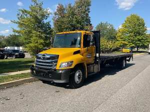 Achetez avec nous : Camion plateau Hino L6 2023 d'occasion en excellent état - 240 CV, boîte automatique 6 vitesses, livraison à domicile dans le monde entier - Product Image 4
