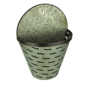 Jardinière de luxe à poche murale jardinière avec crochet suspendu Design en relief jardinière murale finie à patine blanche pour la décoration de la maison - Product Image 6