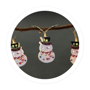 1,35 m. Ghirlanda di pupazzi di neve a LED a batteria (GSC 204690015) - Product Image 1