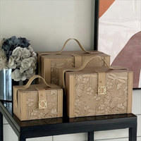 Boîte de papier cadeau de bonbons de mariage en gros pour demoiselles d'honneur décoration cuir gaufré fleur PVC cuir tissu pour sac à main