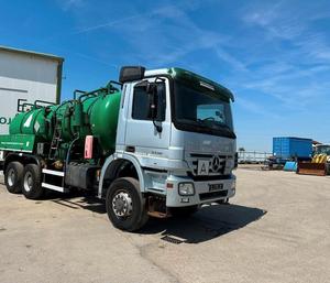 2005 MERCEDES-BENZ ACTROS MP4 3332 6X6 CAMIÓN CISTERNA ESPIRALLADORA - Product Image 1