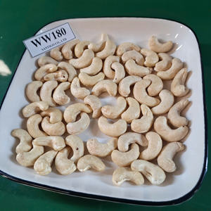 Anacardos SANTIGO Kaju Badam exportados a Oriente Medio, anacardos W180 DE LA UE - Product Image 1