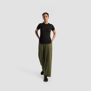 Emberwick Slim Black Tee Outdoor Sports Vest - Product Image 4