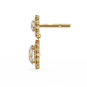 ต่างหูทองคำ 18K แบบคลาสสิกประดับเพชรเพาะเลี้ยงรูปทรงดอกไม้ ดีไซน์คลาสสิก - Product Image 5