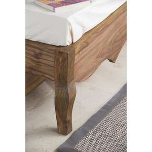 Tania Grand, muebles de dormitorio elegantes, cama de madera maciza - Product Image 1