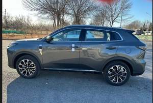 Automóvil Changan CS55PLUS PHEV 2026 Usado en Excelentes Condiciones - Product Image 4