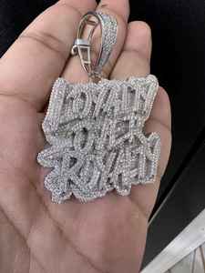 Impresionante Colgante de Letra con Diamantes de 6.25ctw D VVS, Chapado en Oro Amarillo de 14K sobre Plata 925, Estilo Hip Hop, Joyería de Lujo, Venta al Por Mayor OEM - Product Image 3