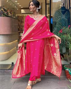 Último traje de diseñador atractivo viscosa pesada seda romana Kurti pantalón y Dupatta con bordado a mano Zari tejido trabajo para la venta - Product Image 6