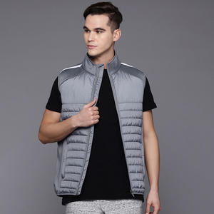 Chaleco acolchado transpirable de primera calidad para hombre, cuello en V, bolsillos con cremallera, secado rápido para invierno al aire libre, servicio OEM/ODM disponible - Product Image 1