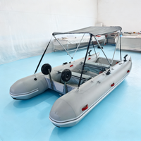 Fournisseur de bateaux de pêche gonflables de style catamaran de haute qualité, taille et couleur personnalisées, 390