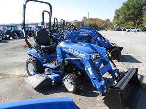 Tractor New Holland Workmaster 25S con Cargador Frontal, Tractor de Ruedas, Transmisión Hidrostática Alemana - Product Image 6
