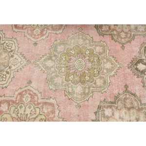 Tapis vintage 3,1 x 5,8 pieds, tapis d'inspiration turque, tapis oriental en laine rose - Product Image 5