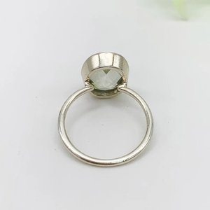 Anillo de mujer de diseño clásico de Plata de Ley 925 sólida con piedra de amatista verde para aniversario y regalo de San Valentín - Product Image 5