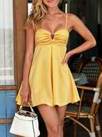 Robe mini décontractée unie pour femme à bretelles spaghetti, décolleté trou de serrure, buste froncé, coupe évasée, taille naturelle, respirante, pour les vacances d'été