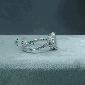 Marquesa y diamante de corte redondo solitario con acentos anillo de compromiso para mujer - Product Image 3
