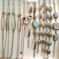 Bracelets élégants et mignons pour femmes en argent sterling 925 avec breloques en corail, faits à la main au Népal, motif floral, pour anniversaire