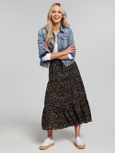 Chaqueta Vaquera de Algodón 100% Tejido Transpirable, Diseño Personalizado para Mujer, Cuello Camisero, Otoño Invierno, Impermeable y Resistente al Viento - Product Image 2