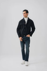 Veste en jean décontractée pour homme, sur mesure, en coton, avec fermeture à boutons, manteau avec fermeture éclair, décoration en fourrure, veste en jean chauffante confortable, OEM - Product Image 3