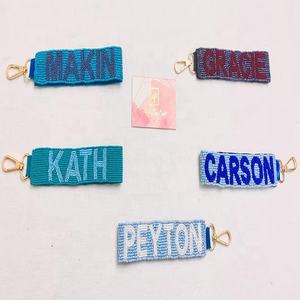 Llaveros Personalizados Hechos a Mano en India con Cuentas de Arroz, Desmontables, con Nombre para Bolsas Escolares, Colecciones de Cuentas, Porta Llaves, Diademas - Product Image 5