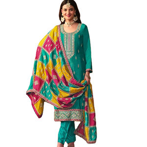 Dernier Designer Chinon Soie Broderie Séquence Travail Kurti Set Par Fab Zone - Product Image 1