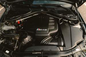 BMW M3 Coupé 2011 d'occasion en excellent état, sans réserve, moteur V8, toit carbone, principalement de propriétaires occidentaux - Product Image 6