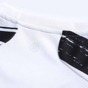 Dernière conception du fabricant d'usine Uniforme de football personnalisé Vêtements de football de qualité supérieure - Product Image 4