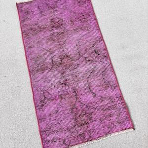 พรมวินเทจตุรกี ขนาด 1.6x3.1 ฟุต สีชมพู ลายอิคัต - Product Image 2