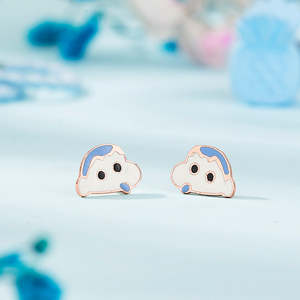 Boucles d'oreilles clous Shinchan Mischief Gold pour enfants - Bijoux de fête mignons en zircon et perles - Product Image 1