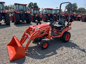Pour tracteur 4x4 BX1880 avec chargeur LA344, pompe et roulement 25 CV pour usage agricole - Product Image 5