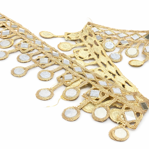 Ruban de broderie en verre réfléchissant de luxe, orné de dentelle et de miroirs, fabriqué à la main, écologique, pour vêtements ethniques et sacs de mariage - Product Image 1