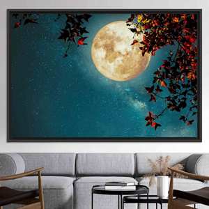 Lienzo Impreso: Luna sobre el Árbol - Decoración de Pared con Vista de Cielo Estrellado, Lienzo con Marco Negro - Product Image 1