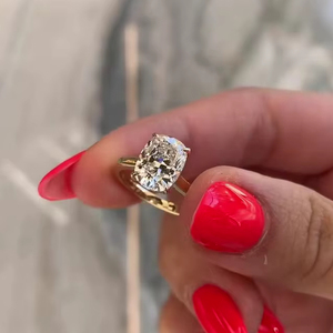 Bague de fiançailles en CZ taille coussin allongée 6x8mm, solitaire plaqué or jaune 6x8mm, bijoux fins de mariage en gros - Product Image 6