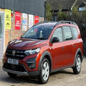 USADO LHD/RHD 2022 DACIA JOGGER 1,0 TCE ESENCIAL - Product Image 1