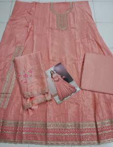 El más vendido Vinay Fashion Kuleesh Naaz Anarkali Vestidos Salwar Kameez Traje Disponible a precio de exportación - Product Image 3
