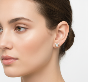 Boucles d'oreilles en diamant hexagonal en or pour femmes Bijoux d'anniversaire - Product Image 5