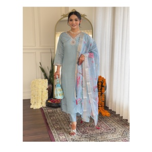Boutique indienne de qualité supérieure élégant Kurti en soie romaine avec tissu organza chic Dupatta pour vêtements de mariage vêtements ethniques - Product Image 1