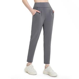 Pantalones Deportivos de Felpa para Mujer con Cintura Elástica con Cordón y Puños Ajustados en los Tobillos - Product Image 5